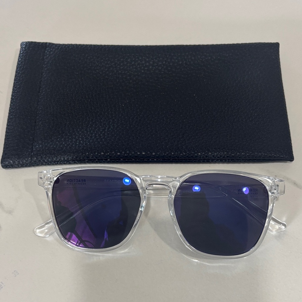 NWOT clear Kenneth Cole Reaction sunglasses